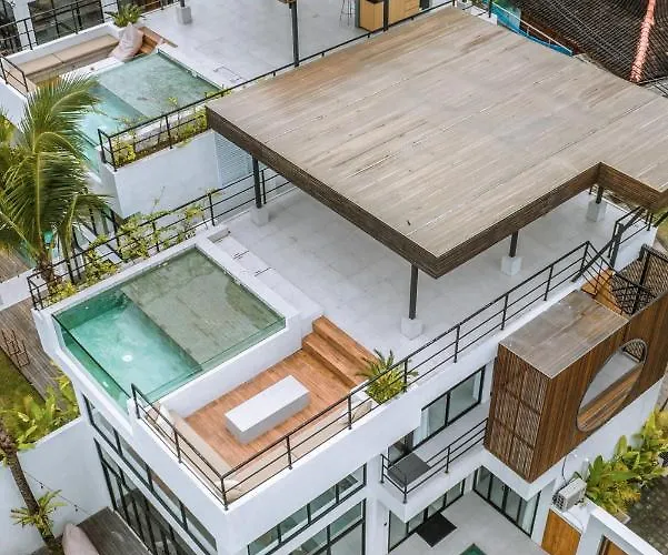 Baliwood: Splendid 2br - 200m Away From The * Canggu (Bali)
