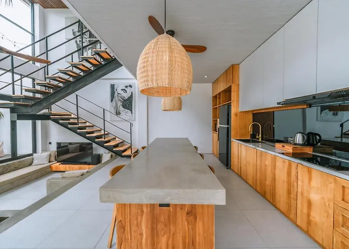 Baliwood: Splendid 2br - 200m Away From The Villa