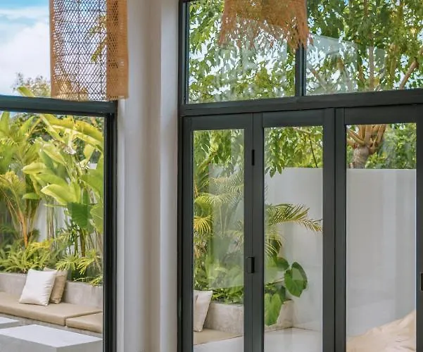 Baliwood: Splendid 2br - 200m Away From The